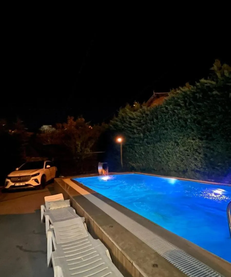 Beykozda Muestakil Havuzlu Tatil Evi Isztambul